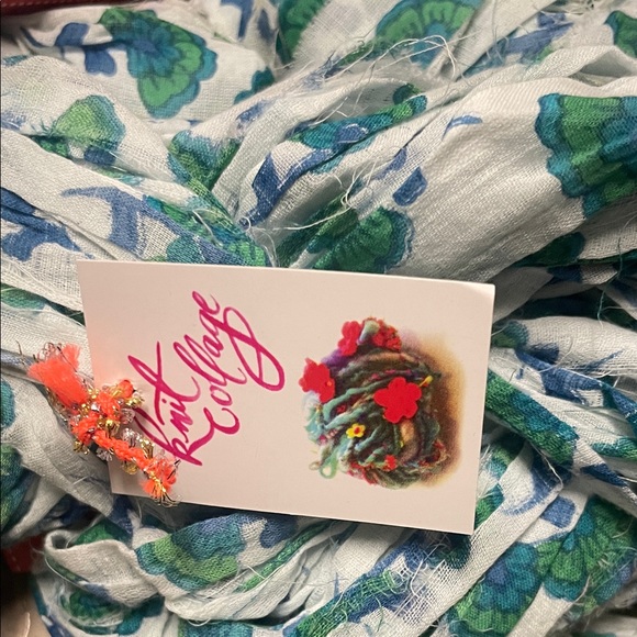 Knit Collage Wildflower yarn - Picture 2 of 4